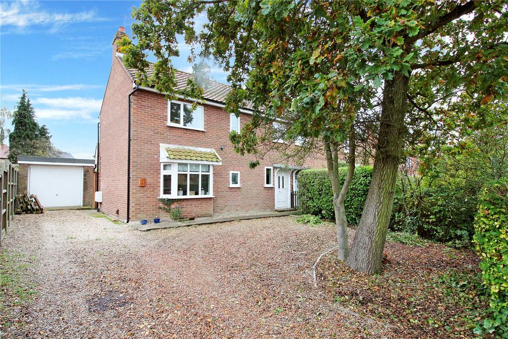 Caistor Lane, Poringland, Norwich, Norfolk, NR14 3 bed semidetached