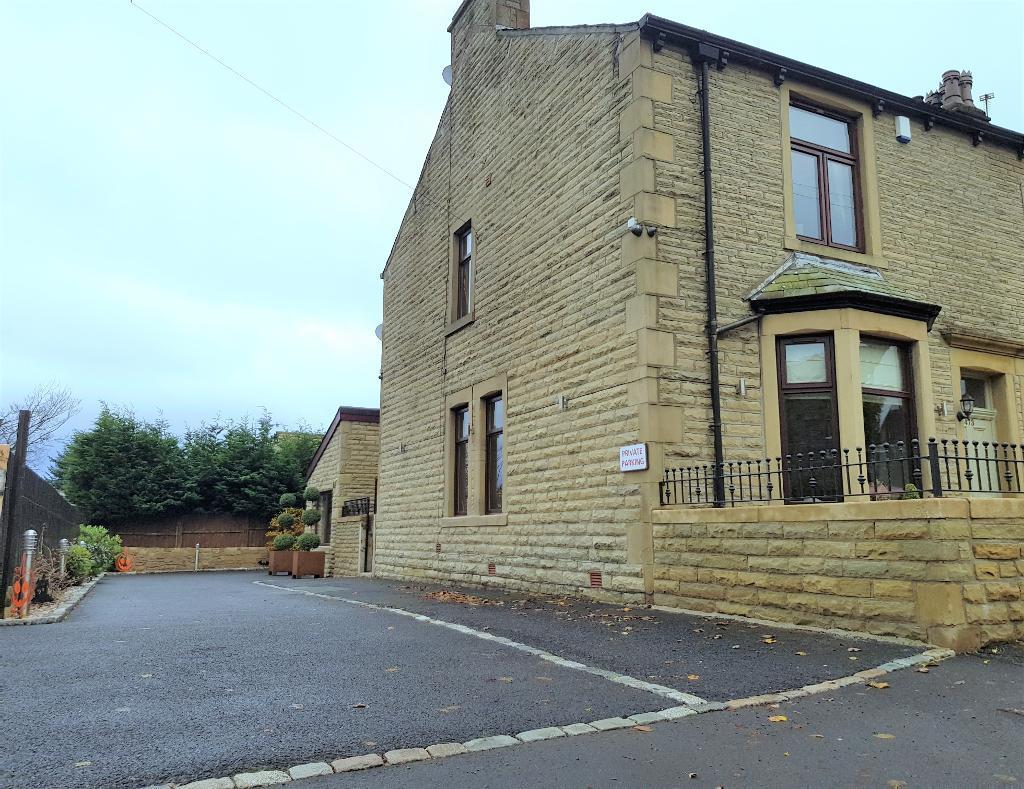 Wheatley Lane Road, Fence, Burnley, Lancashire, BB12 9EB 3 bed end of