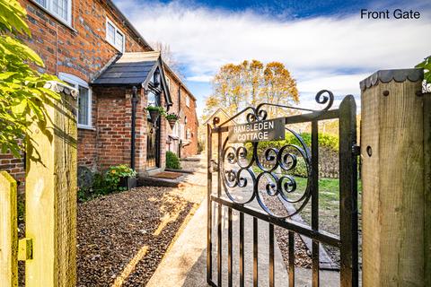 Hambledon Cottage High Street, Streatley, Reading, RG8 9JD