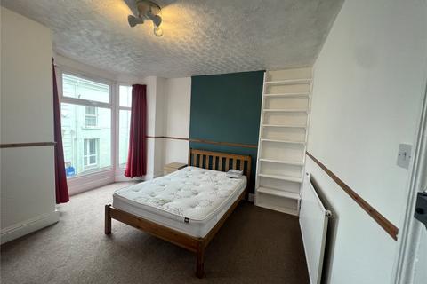 5 bedroom semi-detached house to rent, Craig Y Don Road, Bangor, Gwynedd, LL57