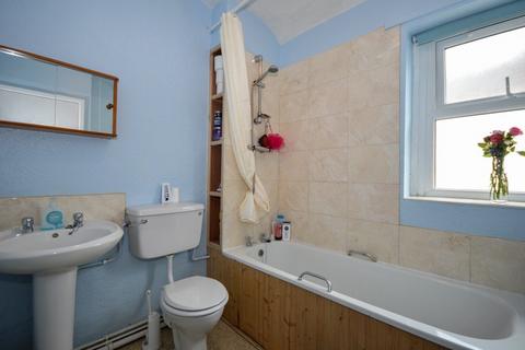 1 bedroom terraced house to rent, Field Street, Bangor, Gwynedd, LL57