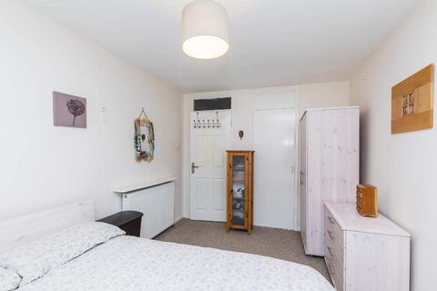 1/4, 39 Banner Road, Glasgow, G13 2HL