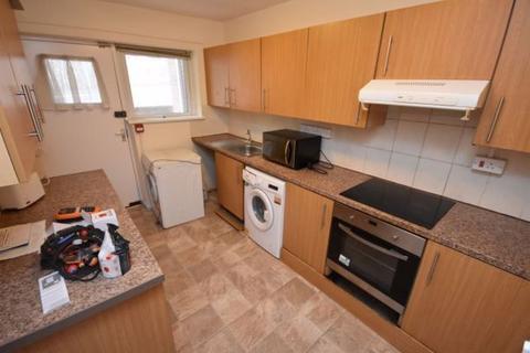 5 bedroom terraced house to rent, Eldertree Gardens, Exeter