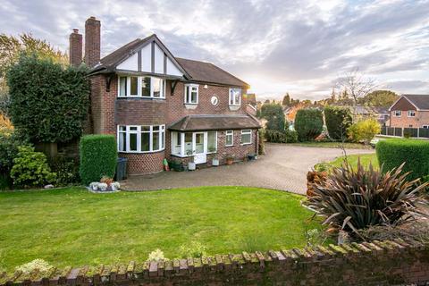 152 Mere Green Road, Sutton Coldfield, B75 5DH
