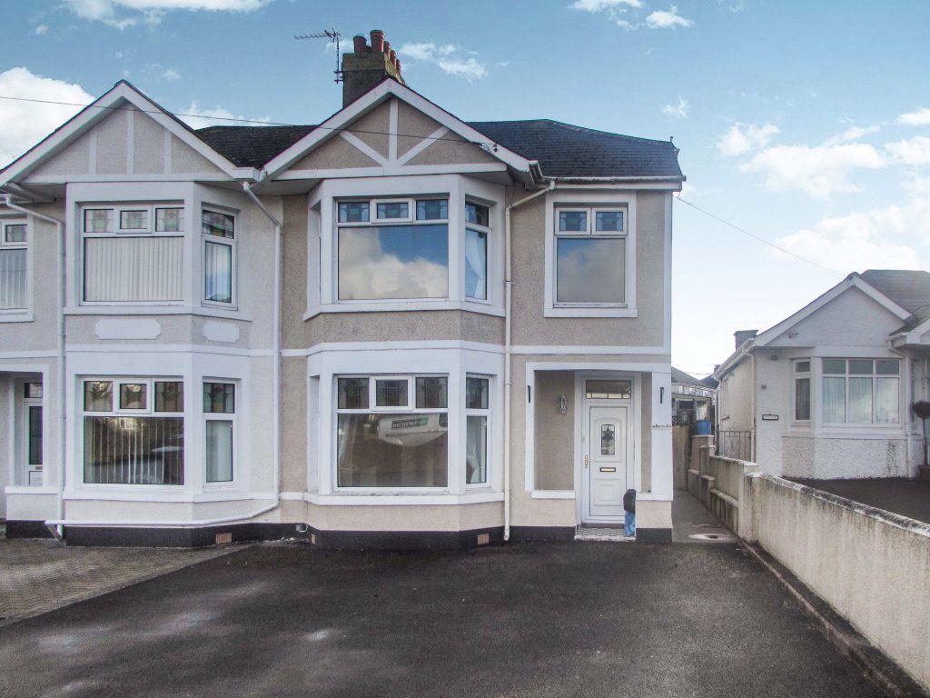 Maes Yr Haf, Heol Yr Ynys, Bridgend, CF31 3LL 3 bed house £750 pcm (£