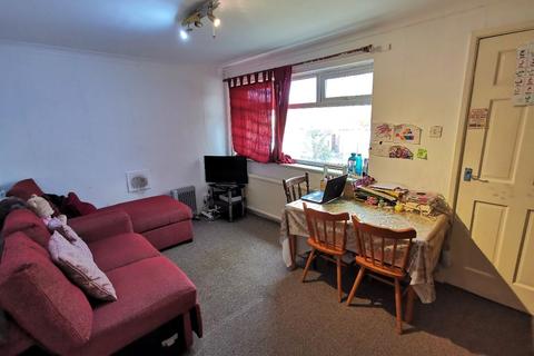 10 Butterwick Close, Manchester, M12 5RA