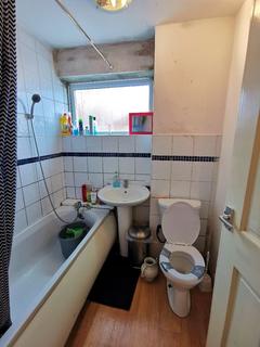 10 Butterwick Close, Manchester, M12 5RA