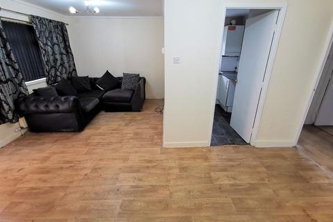 14 Butterwick Close, Manchester, M12 5RA