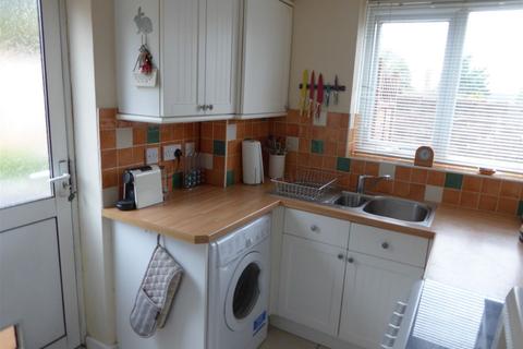 2 Bruce Drive, South Croydon, CR2 8SL