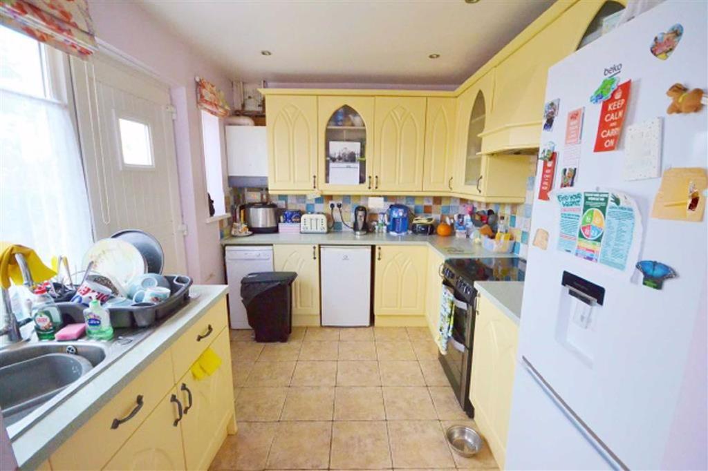 Godwin Road, Hove 4 bed semidetached house £389,950