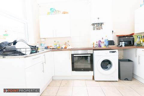 5 bedroom terraced house to rent, Smithdown, Liverpool L15