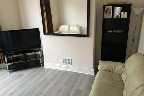 4 bedroom terraced house to rent, Liverpool L18