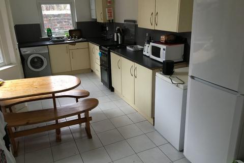 4 bedroom terraced house to rent, Liverpool L18