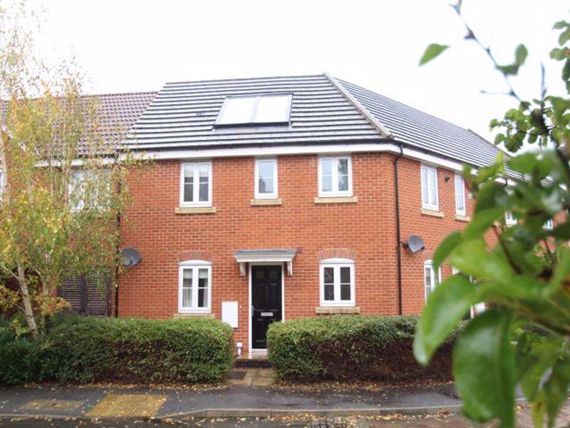 Lords Close, Alexandra Park, Wroughton 2 bed apartment £160,000