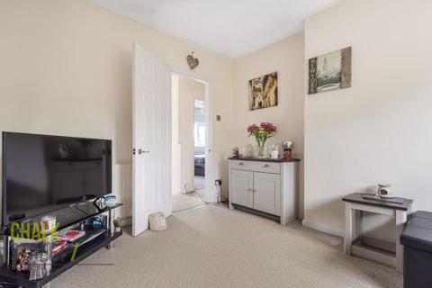 30 Gatwick Way, Hornchurch, RM12 6DX