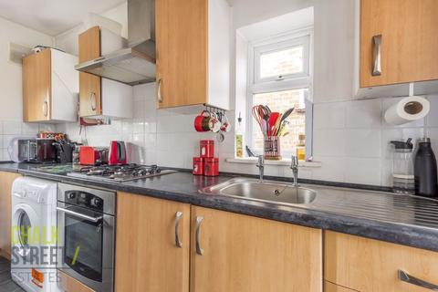 30 Gatwick Way, Hornchurch, RM12 6DX