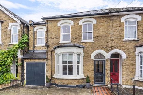 54 Manor Road, Romford, RM1 2RD