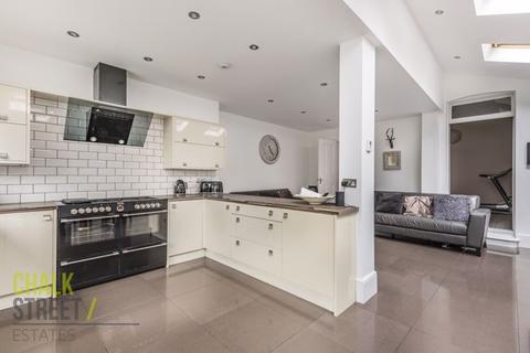 54 Manor Road, Romford, RM1 2RD