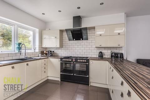 54 Manor Road, Romford, RM1 2RD
