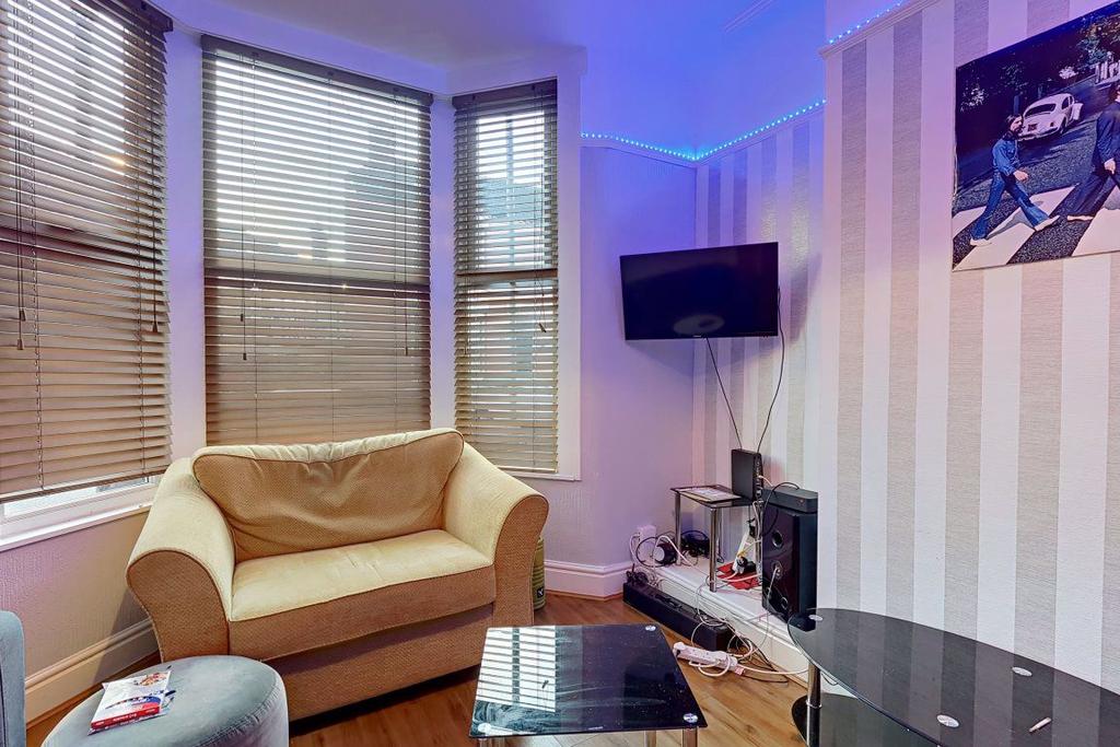 Weardale Road, Liverpool, Merseyside 5 bed house £355 pcm (£82 pw)