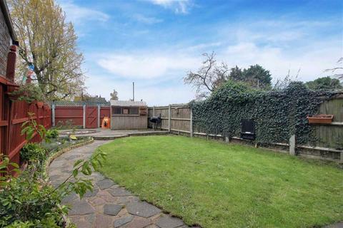 22 Croft Close, Chipperfield, Kings Langley, WD4 9PA