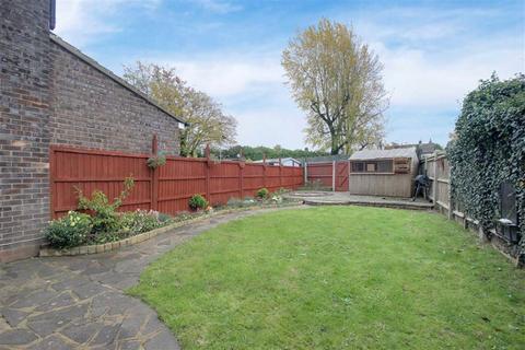 22 Croft Close, Chipperfield, Kings Langley, WD4 9PA