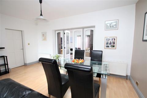 9 Pendragon Lane, Bradford, BD2 4JL