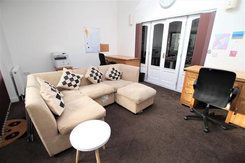 9 Pendragon Lane, Bradford, BD2 4JL