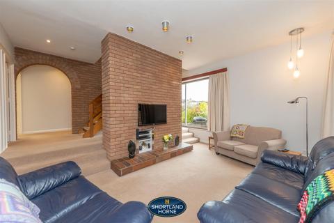 6 Brill Close, Coventry, CV4 7EE