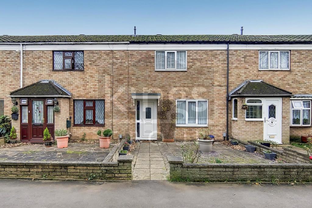 Roundhills, Waltham Abbey 2 bed terraced house £330,000