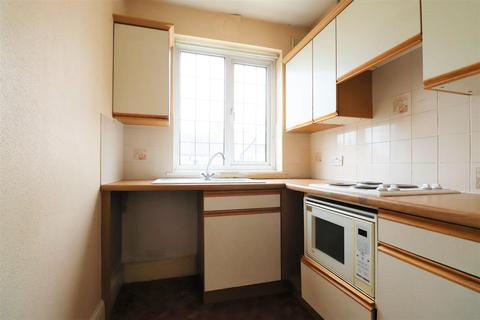 6a Central Parade, Sidcup, DA15 7DH