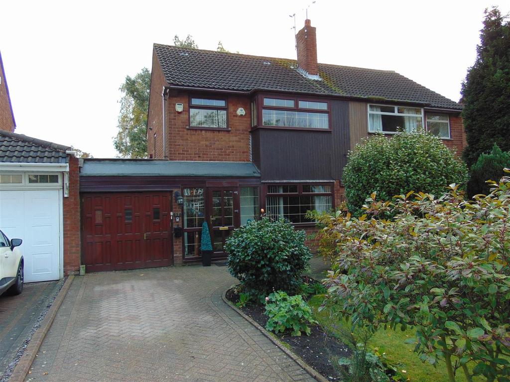 Lichfield Road, Rushall 3 bed semidetached house £240,000