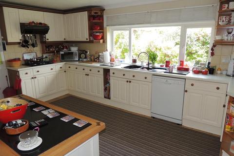 16 Polkyth Road, St Austell, PL25 4LW