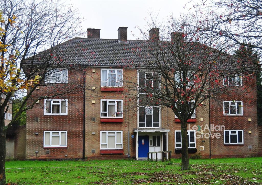 LAG Bournebrook Crescent.jpg