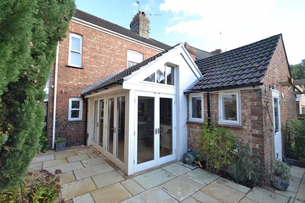 Albert Rd - Rear Aspect.jpg