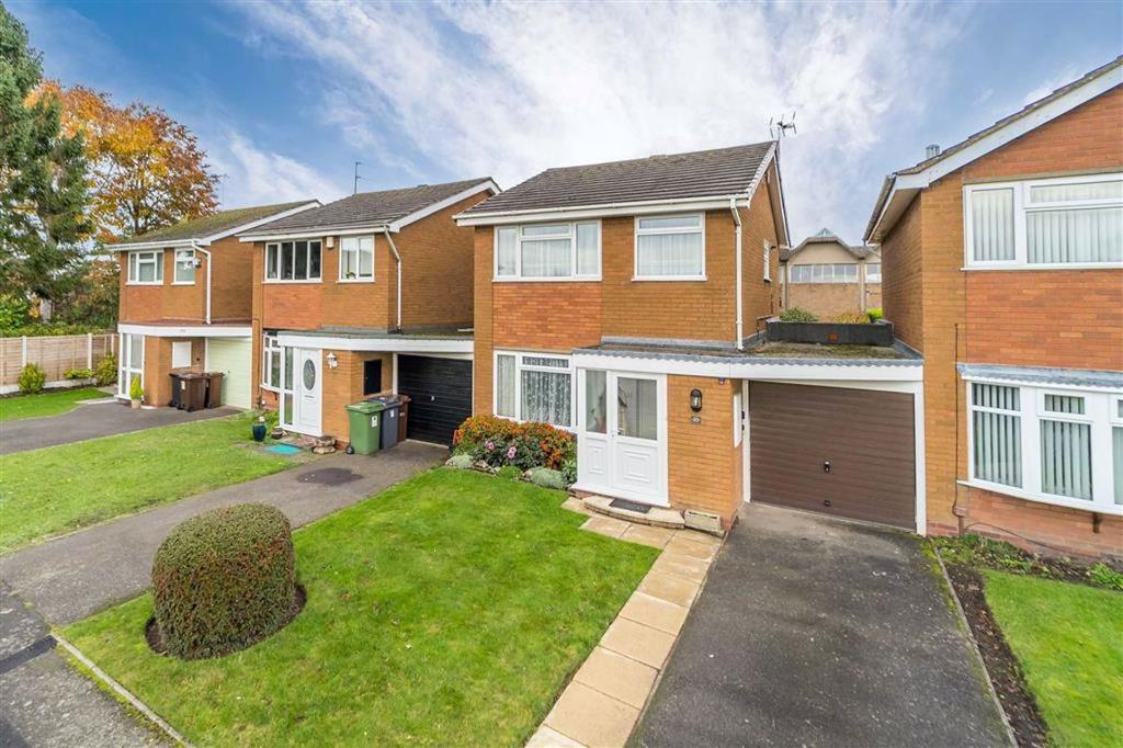 20, Kirton Grove, Tettenhall, Wolverhampton, WV6 3 bed link detached