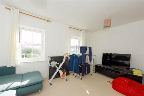 37 Westmount Close, Worcester Park, KT4 8FL