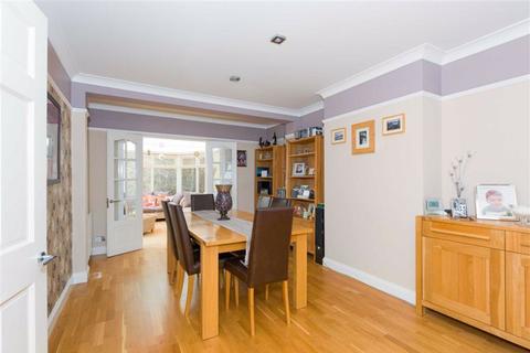 36 Grafton Road, Worcester Park, KT4 7QP