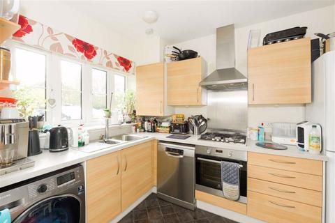 3 Alpine Close, Epsom, KT19 9FL