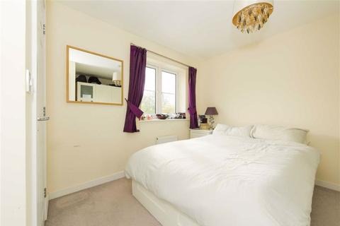 3 Alpine Close, Epsom, KT19 9FL