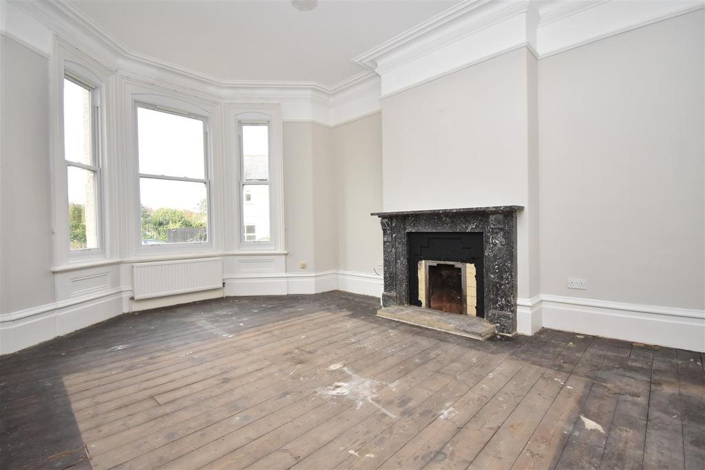 Nunthorpe Avenue, York, YO23 1PF 6 bed house £795,000