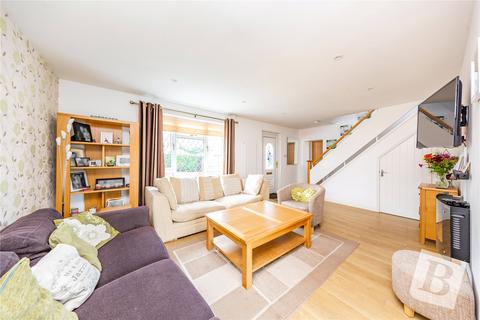 10 Hampton Mead, Loughton, IG10 1TX