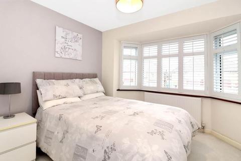 46 Peel Way, Uxbridge, UB8 3RN