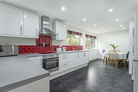 76 Cabell Road, Guildford, GU2 8JF