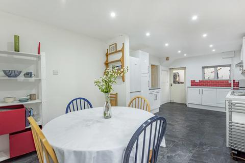 76 Cabell Road, Guildford, GU2 8JF