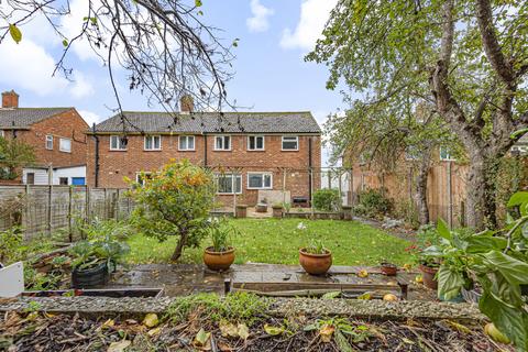 76 Cabell Road, Guildford, GU2 8JF