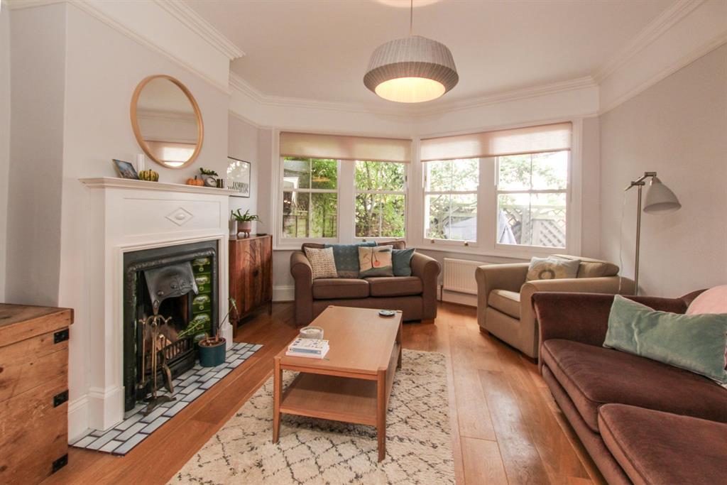 Ashwell Street, Leighton Buzzard 4 bed detached house £685,000