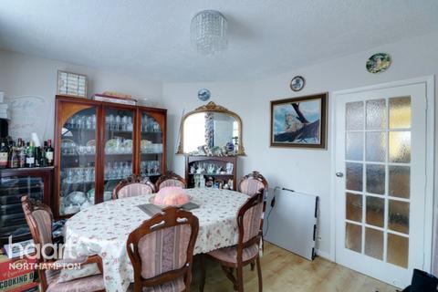 101 Wheatfield Road, Northampton, NN3 2ND
