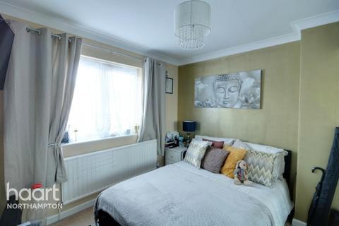 101 Wheatfield Road, Northampton, NN3 2ND
