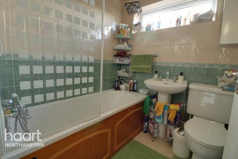 101 Wheatfield Road, Northampton, NN3 2ND